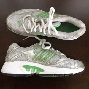 Adidas size 7.5 brand new sneakers